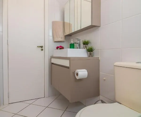 Moderno Com Terraço à 4km Do Consulado *